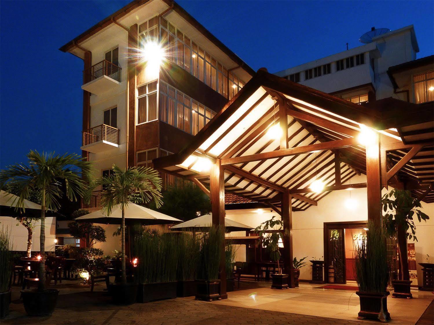 Sagan Hotel Yogyakarta Exterior photo